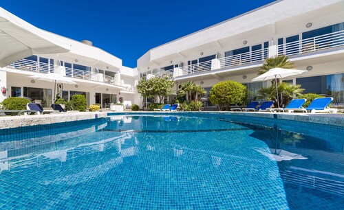 Hoposa Apartamentos Montelin