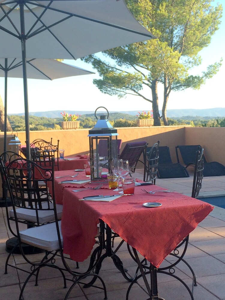 Couples Dining