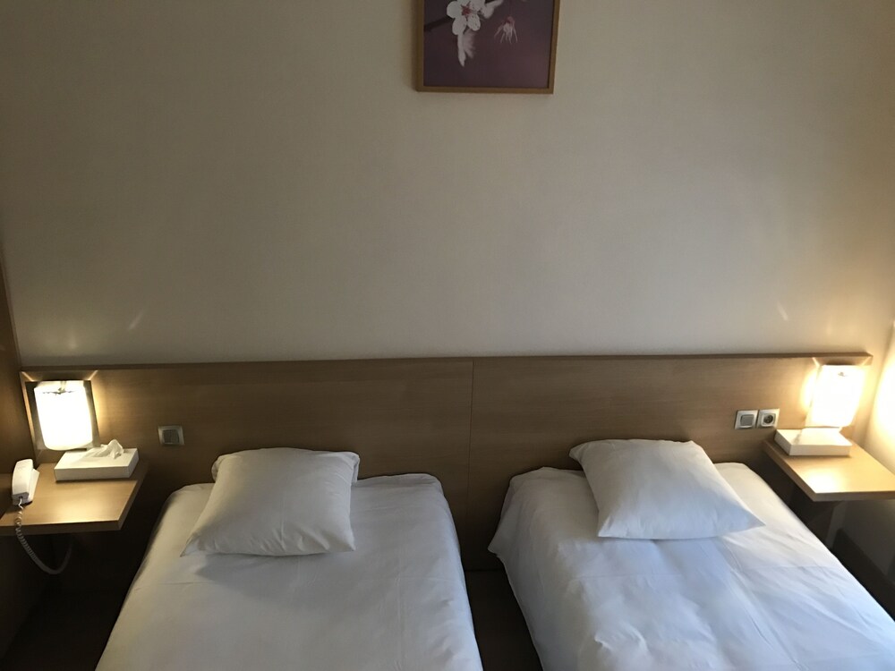 Guestroom