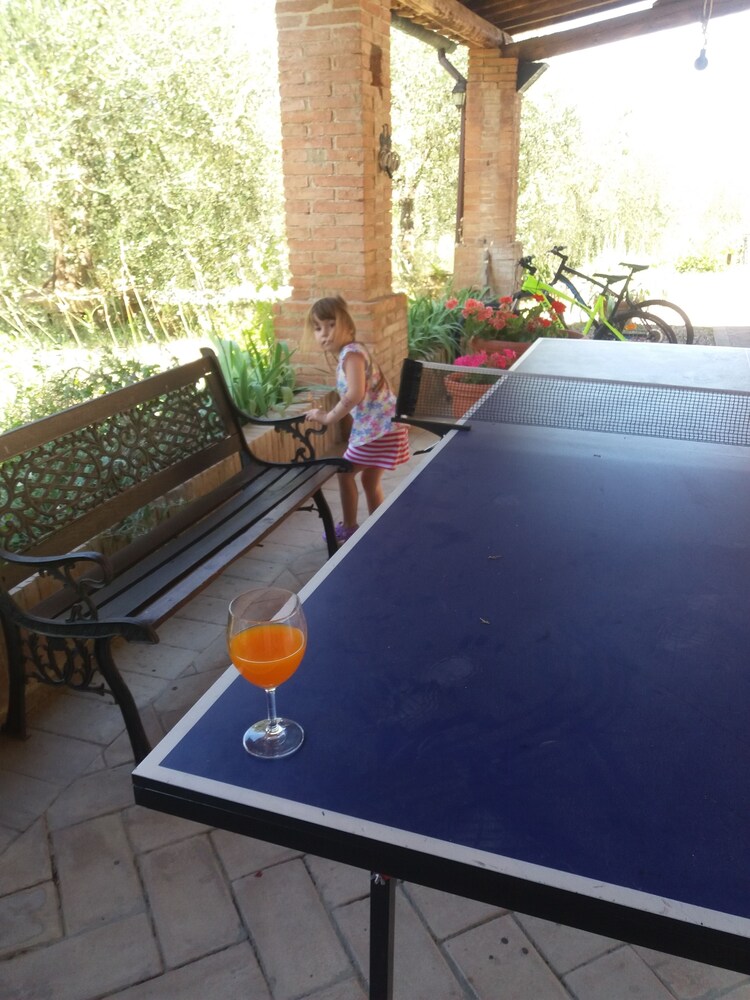 Area giochi per bambini (all'aperto)
