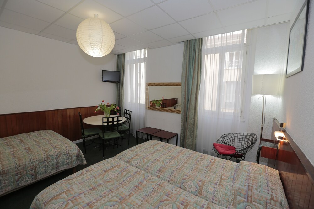 Guestroom