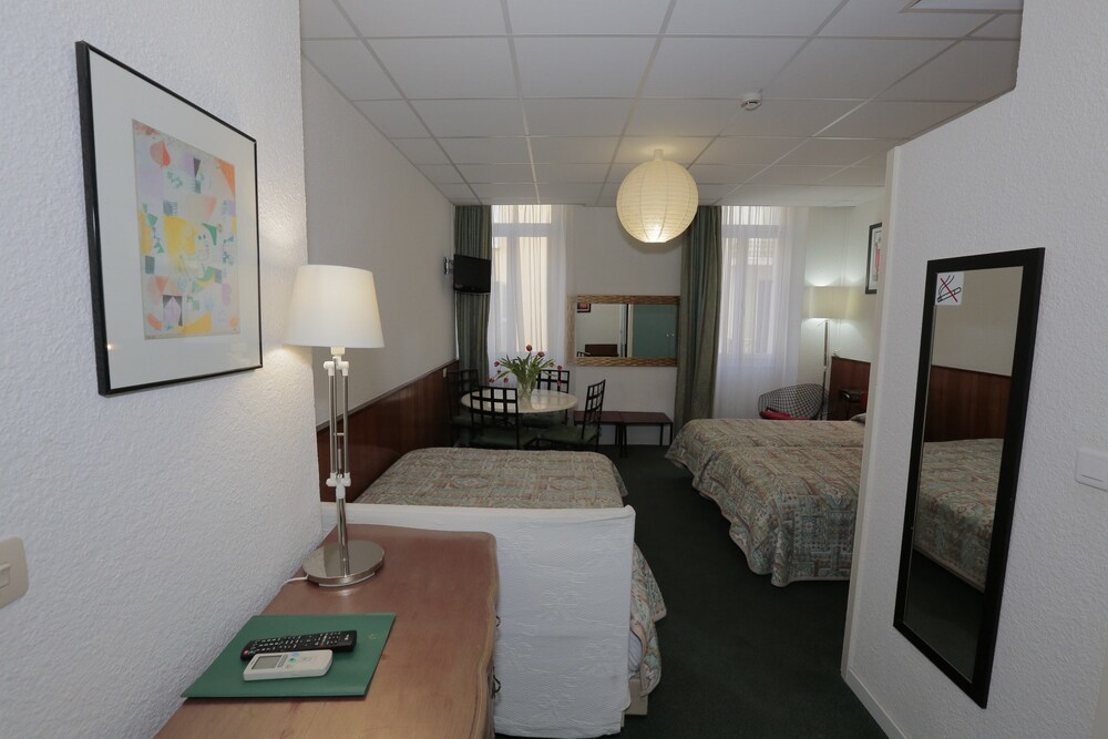 Guestroom