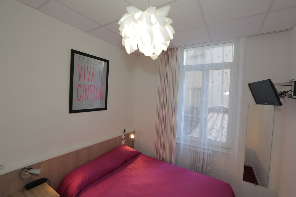 Guestroom