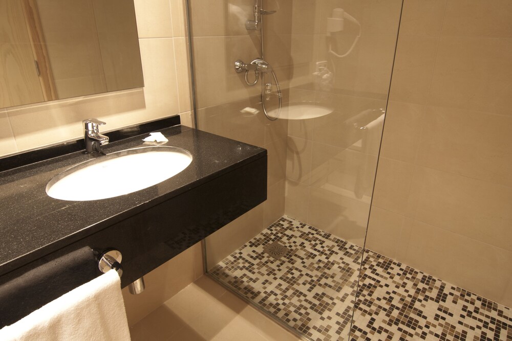 Standard Apartment, 1 Bedroom - Bathroom