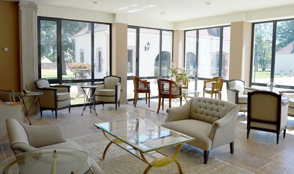 Executive Lounge