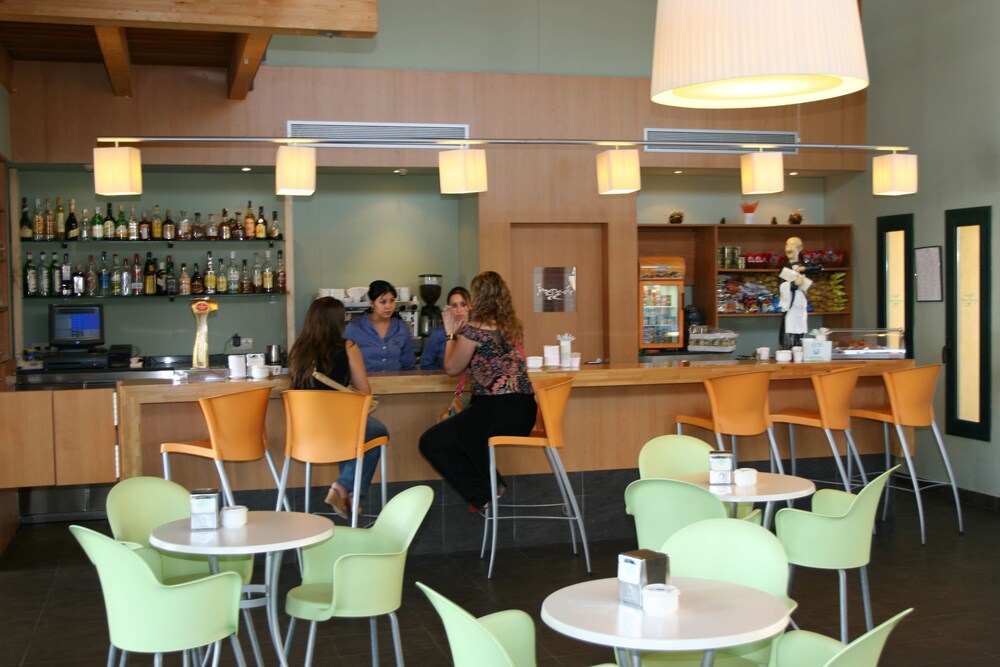Hotel Lounge