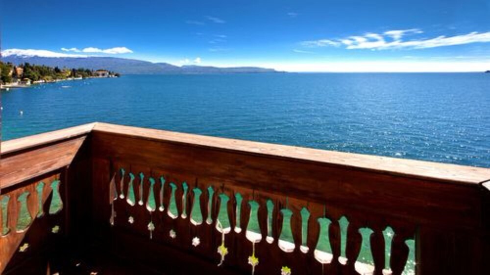 Lake View