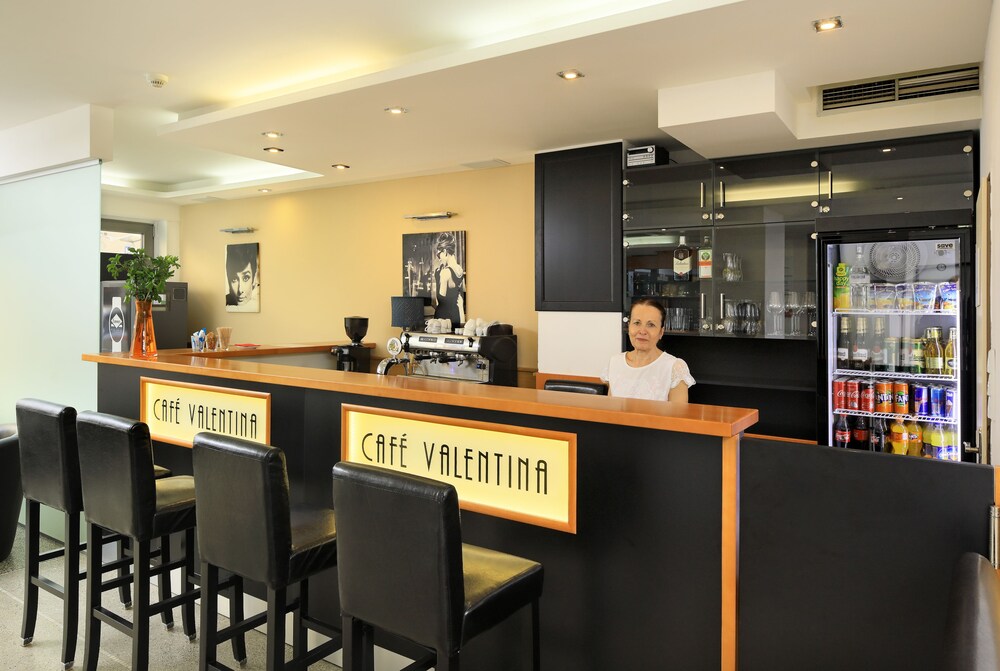 Lobby-Lounge