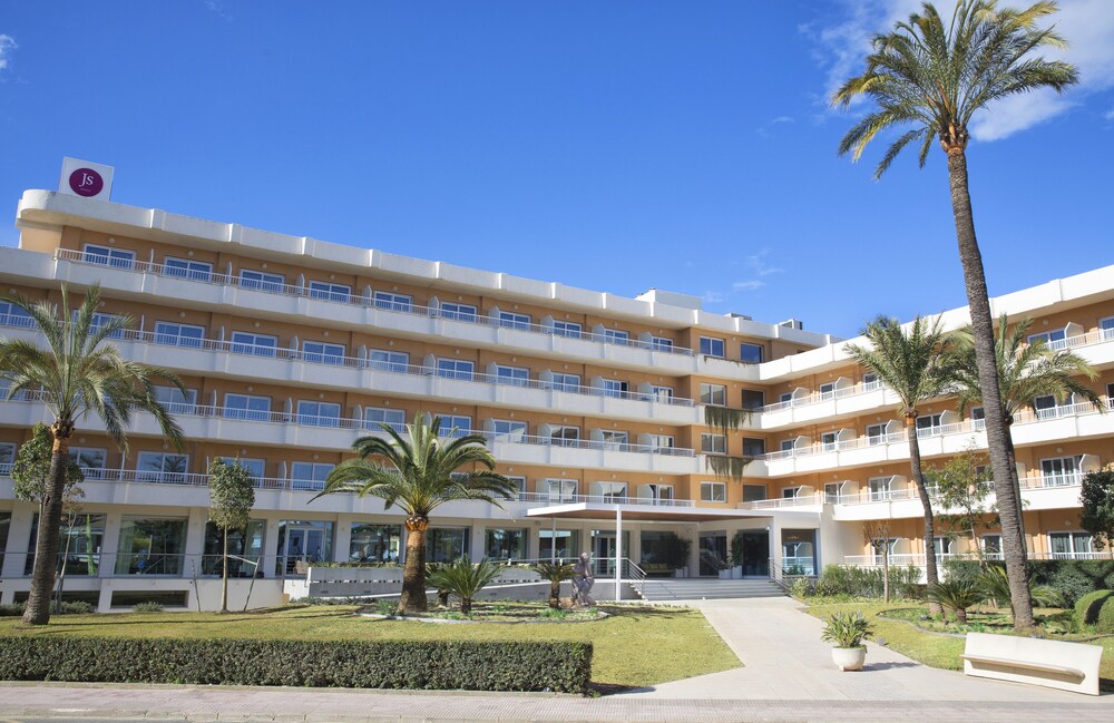 Hotel Front