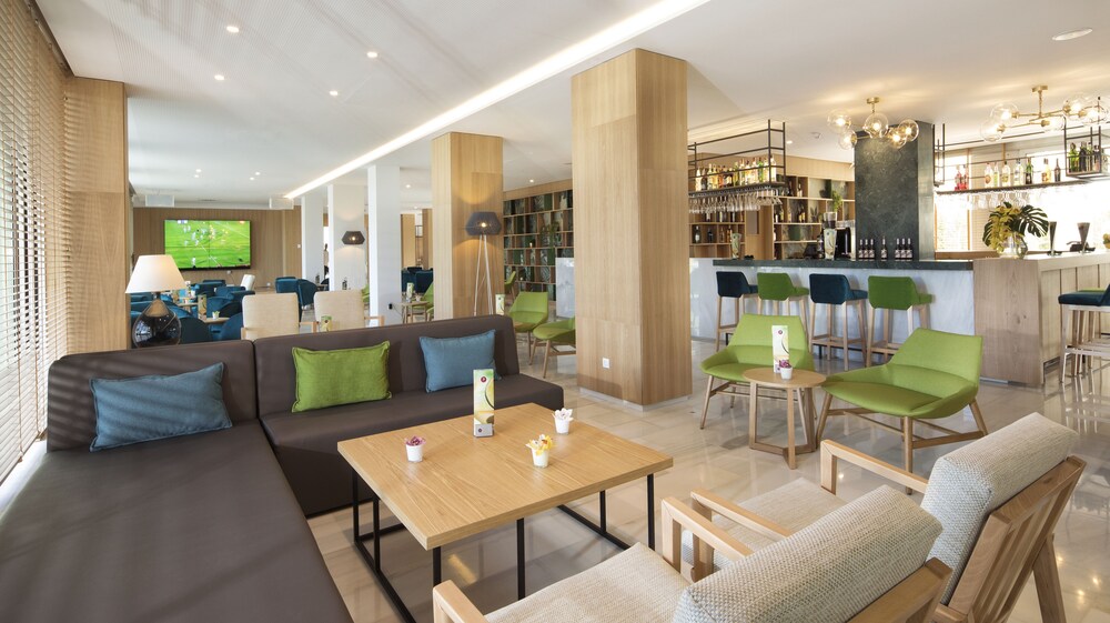 Hotel Lounge