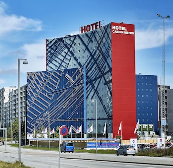 CABINN Metro Hotel