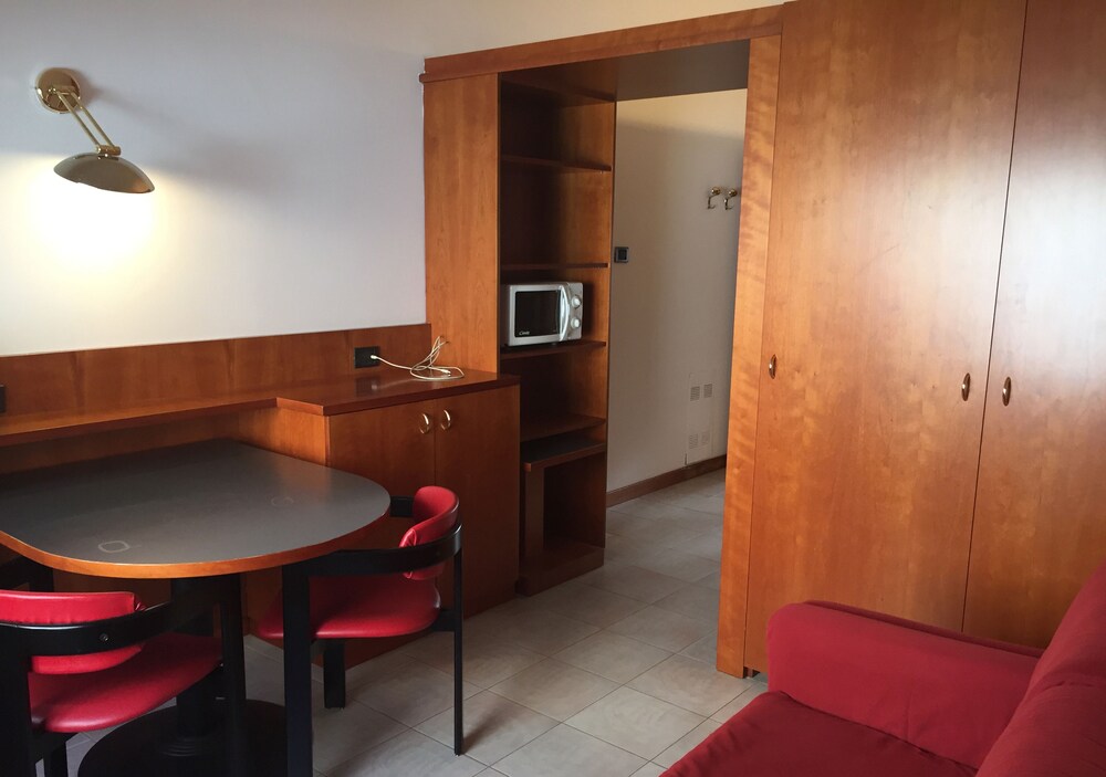 Standard Apartment, Kitchenette - In-Room Kitchenette