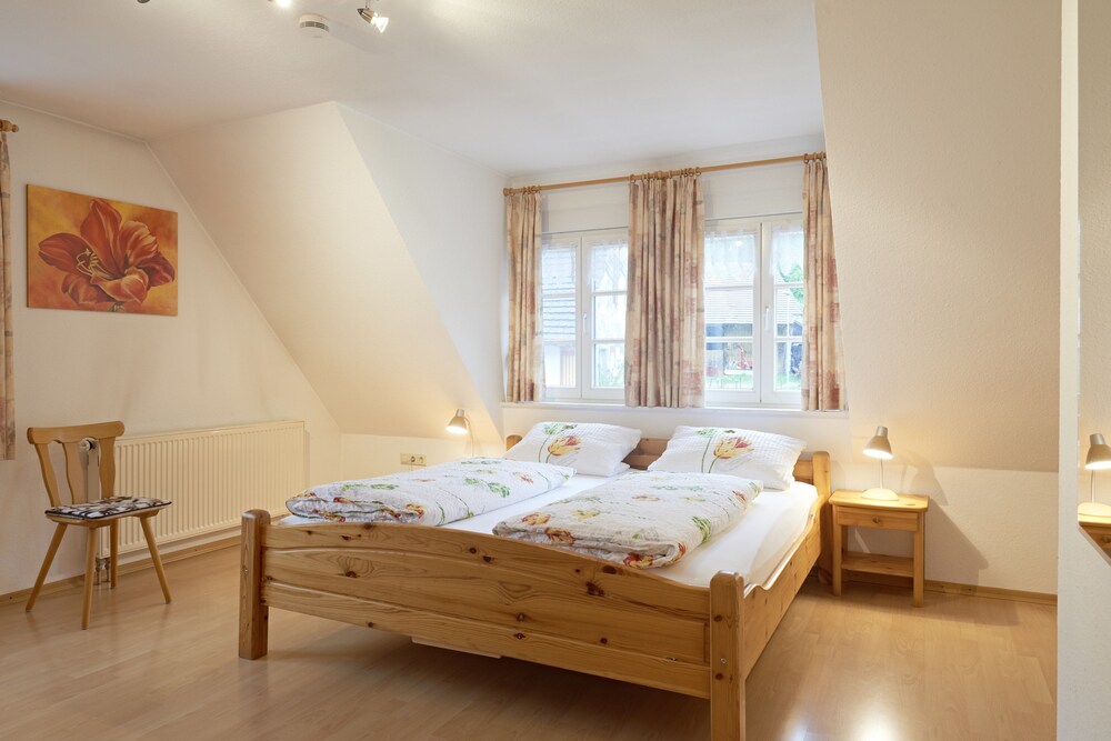 Apartment () - Guestroom