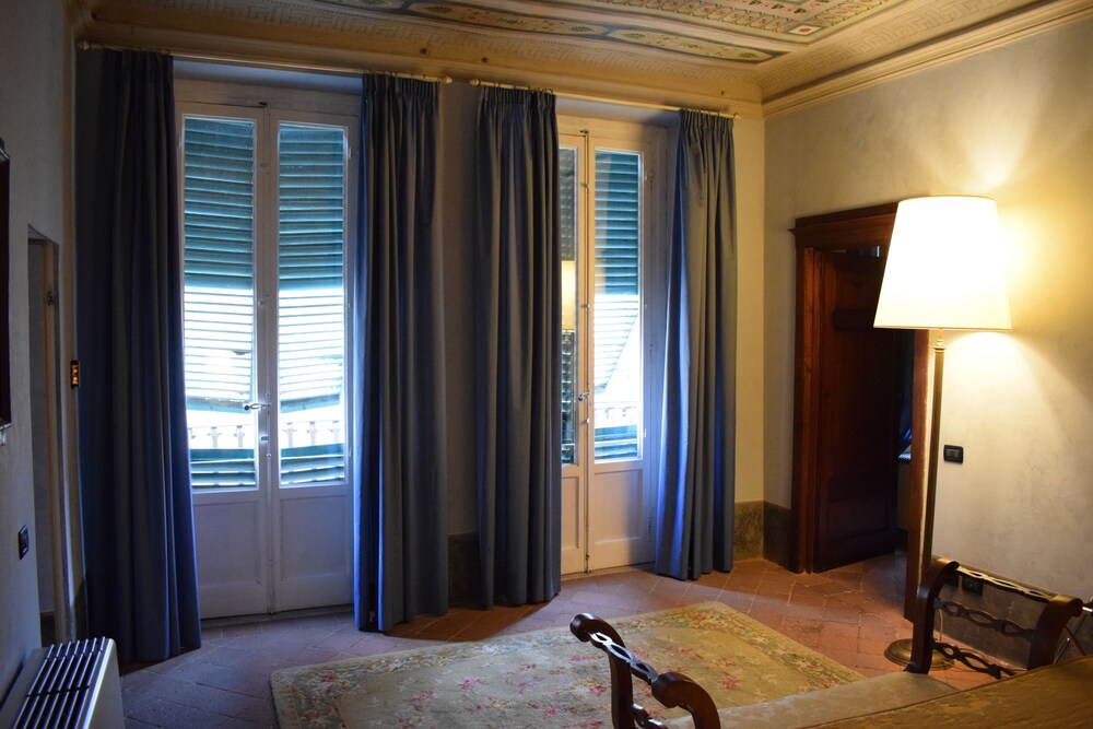 Junior Suite - Guestroom