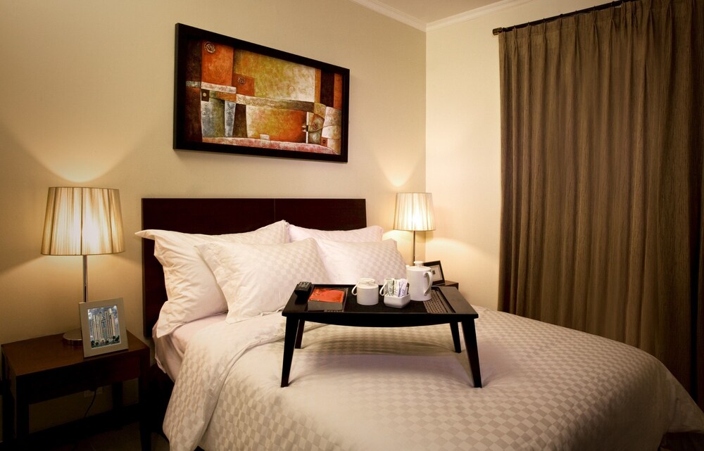 Deluxe Room, 2 Bedrooms - Guestroom