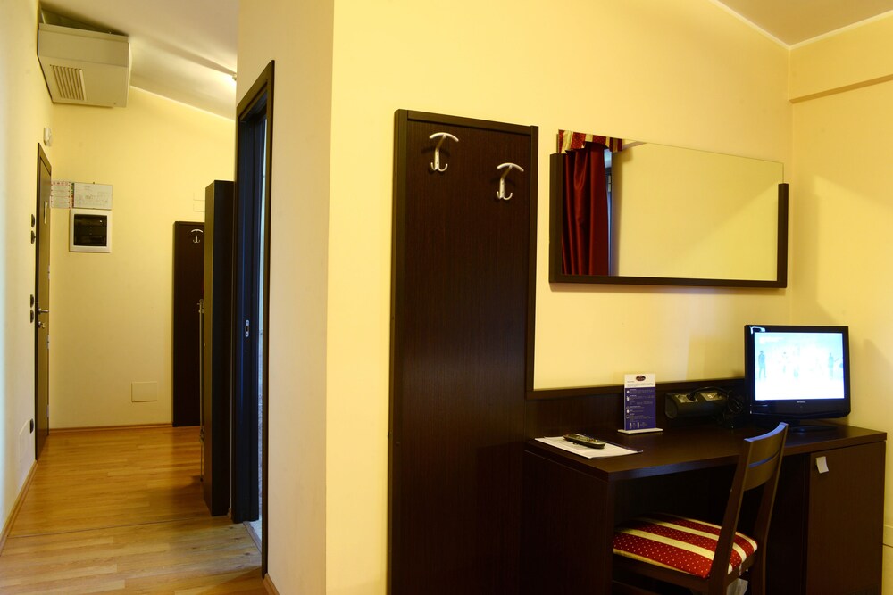 In-Room Business Center