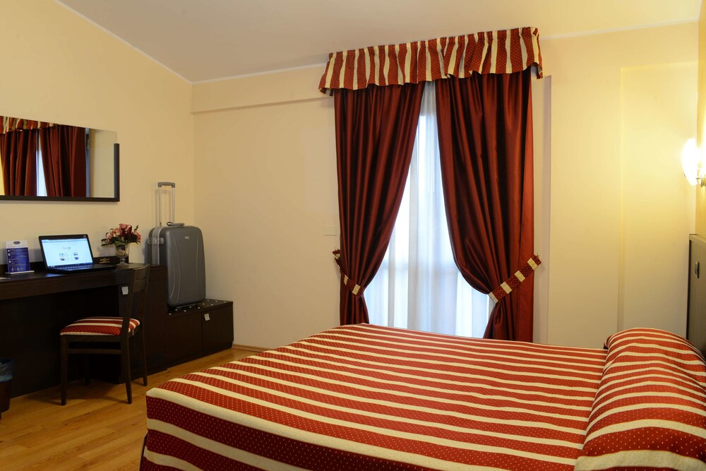 In-Room Business Center