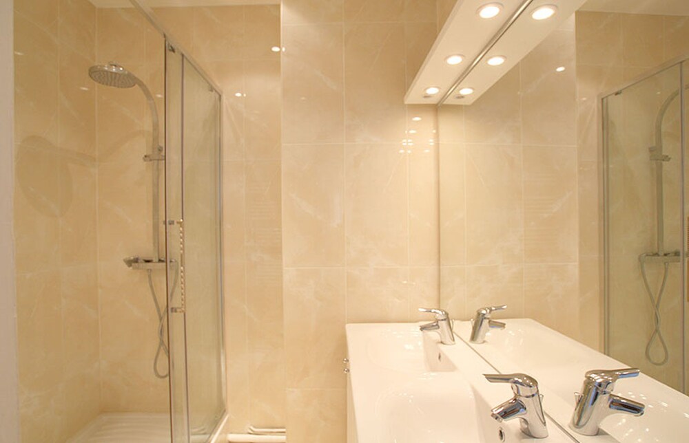 Comfort Apartment, 2 Bedrooms - Bathroom