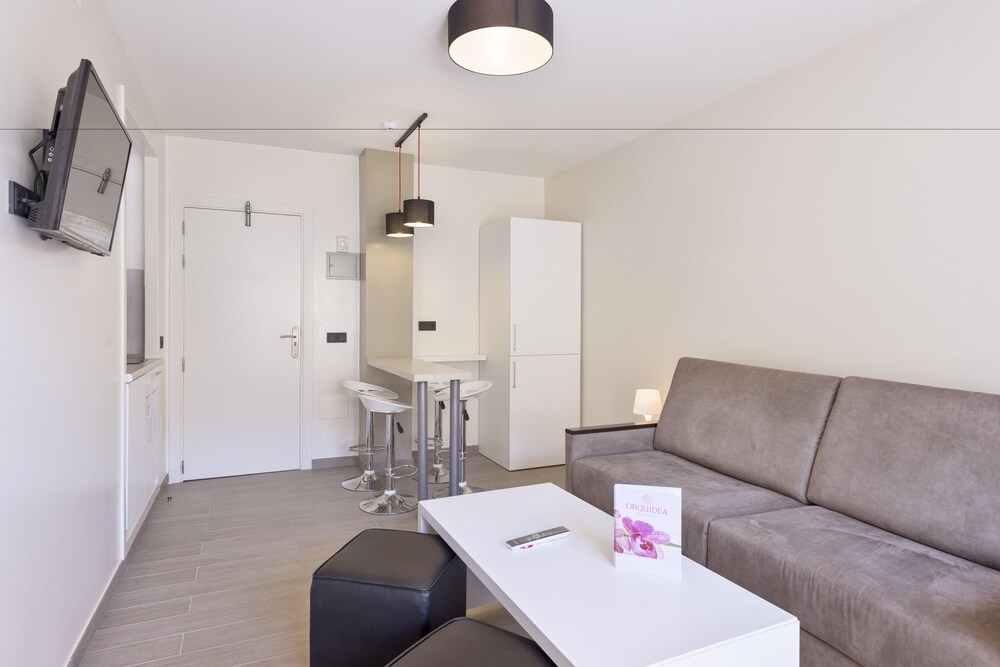 Premium Apartment - Living Room