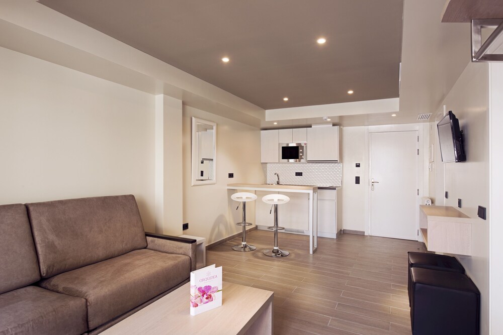 Premium Apartment - Guestroom