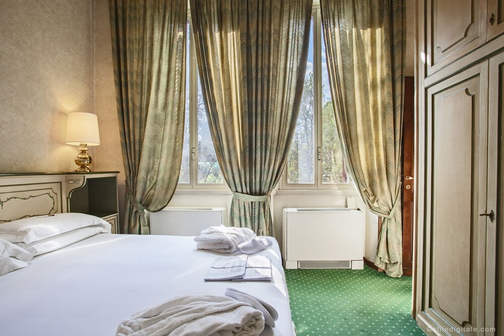 Junior Suite - Guestroom