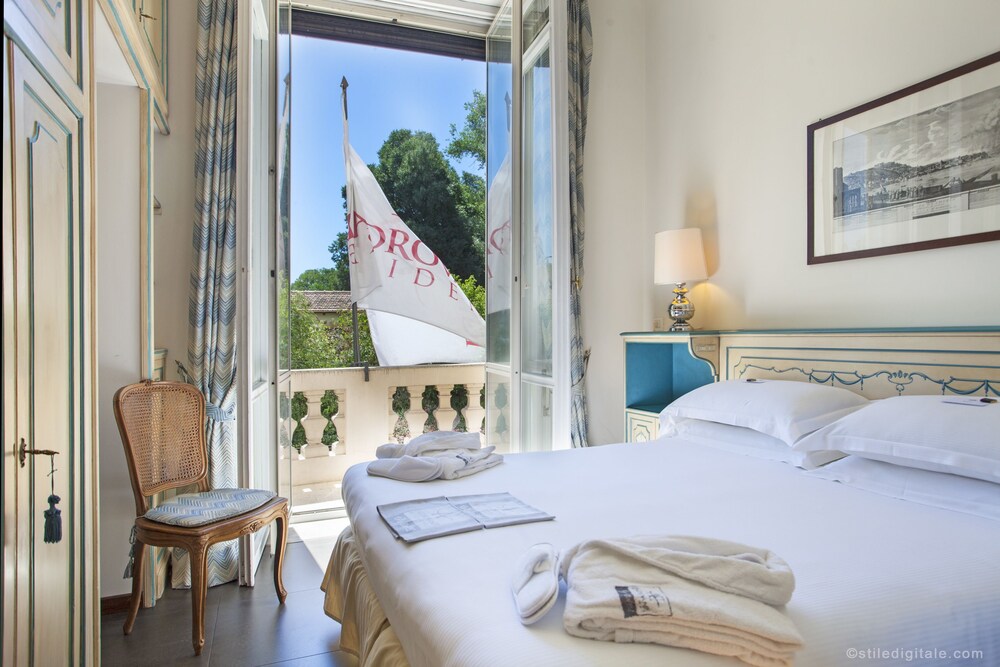 Junior Suite - Guestroom