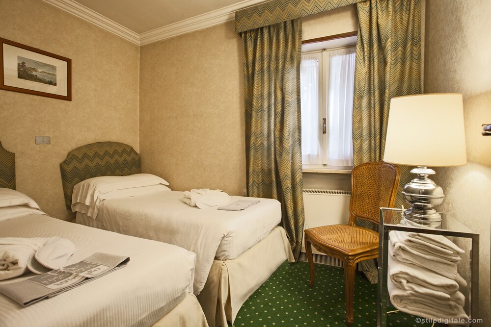 Suite Senior Maxi - Guestroom