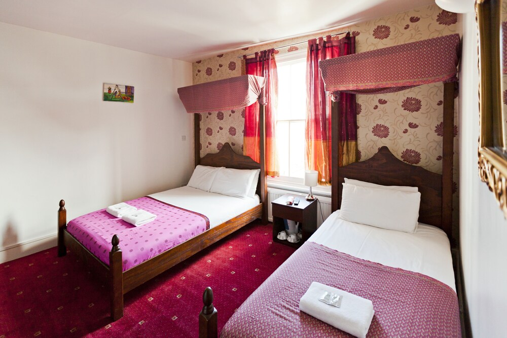 Guestroom