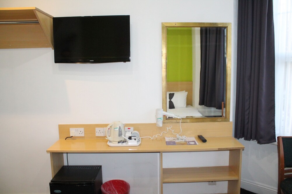 Guestroom