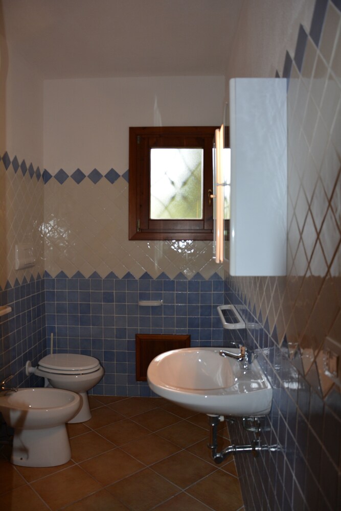 Studio - Bathroom