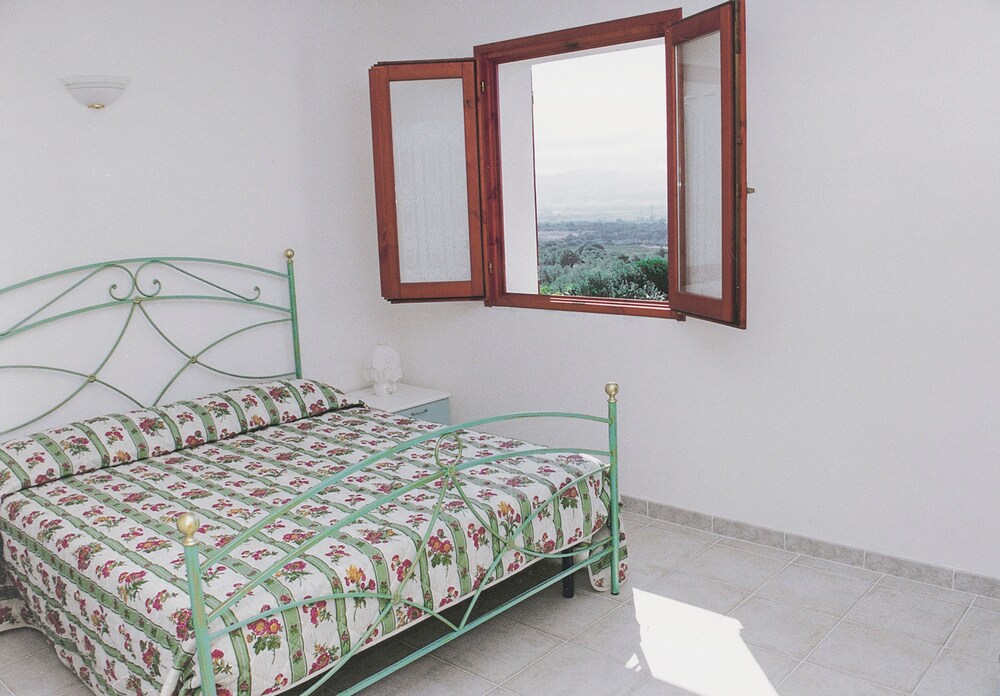 Apartment, 2 Bedrooms - Guestroom