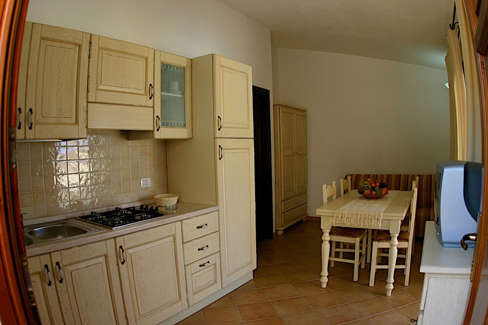 Apartment, 2 Bedrooms - In-Room Kitchen