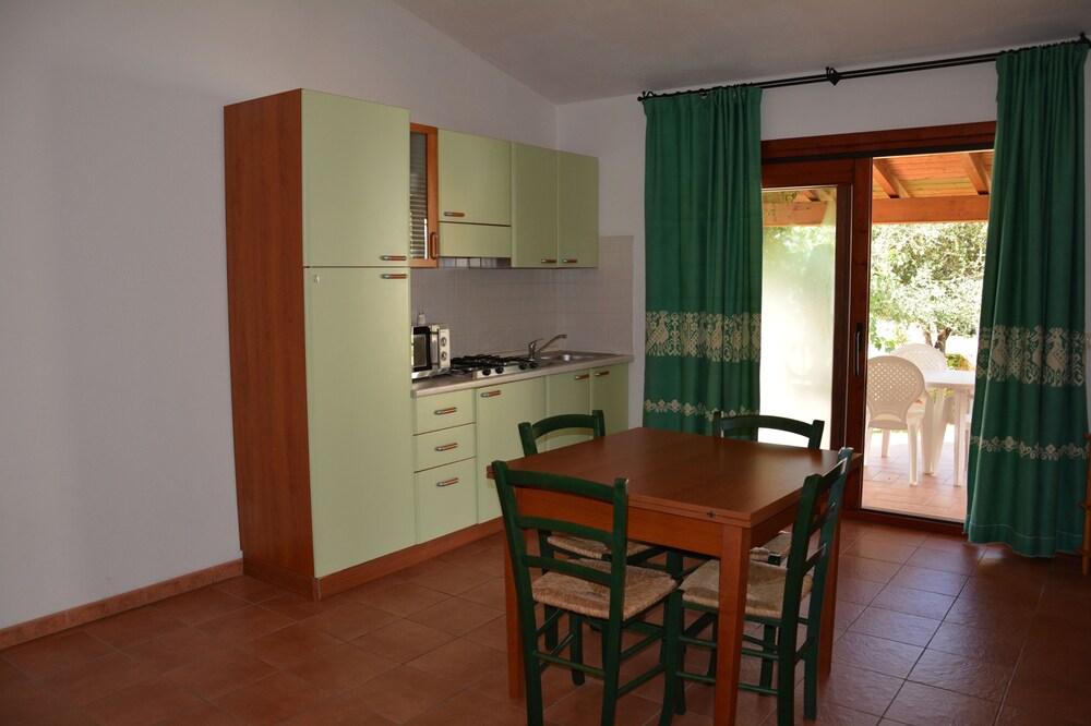Studio - In-Room Kitchenette