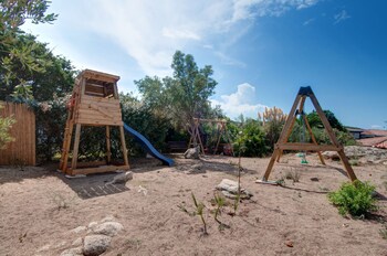 Childrens Play Area - Outdoor