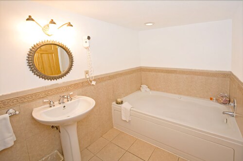 Jetted Tub