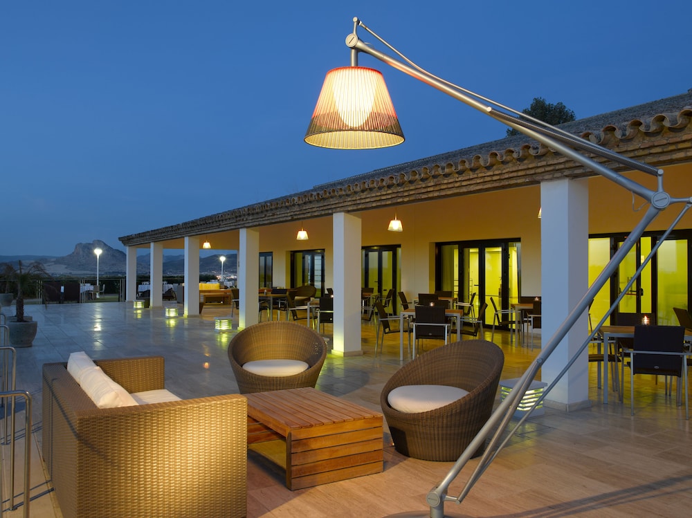 Poolside Bar