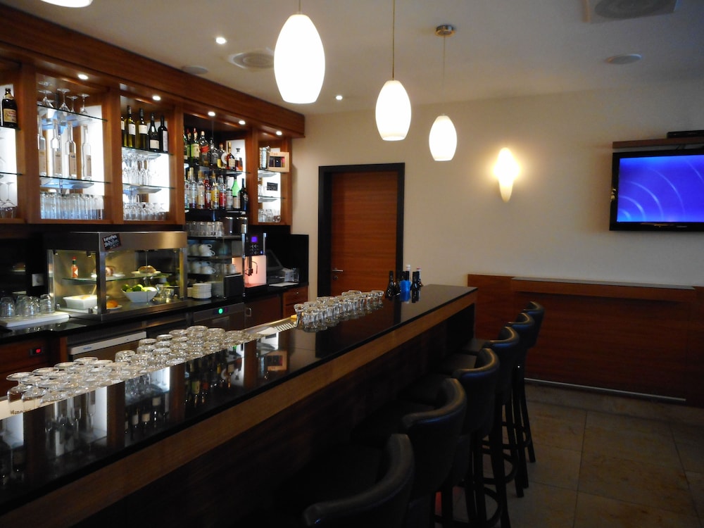 Hotel Lounge
