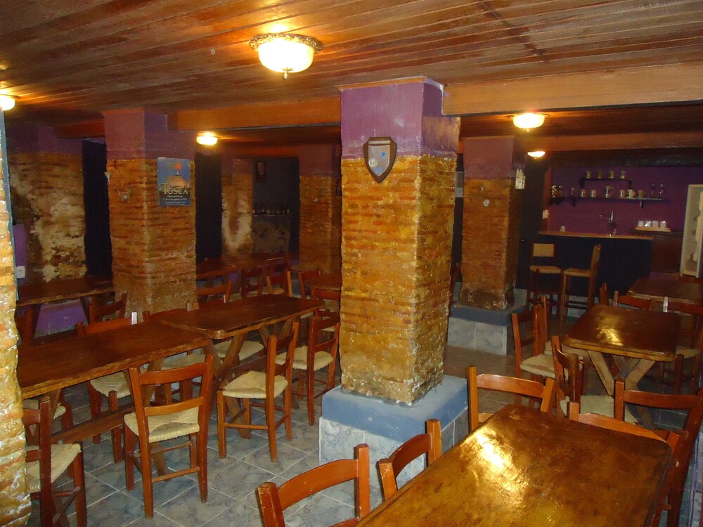 Hotel Bar