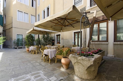 Hotel Do Pozzi