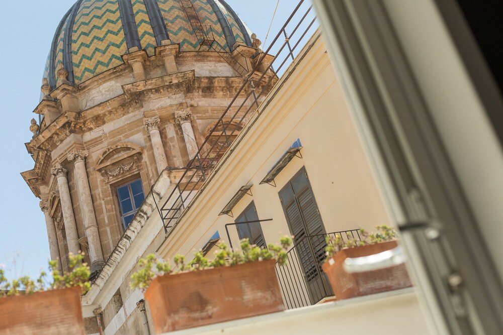 Courtyard View