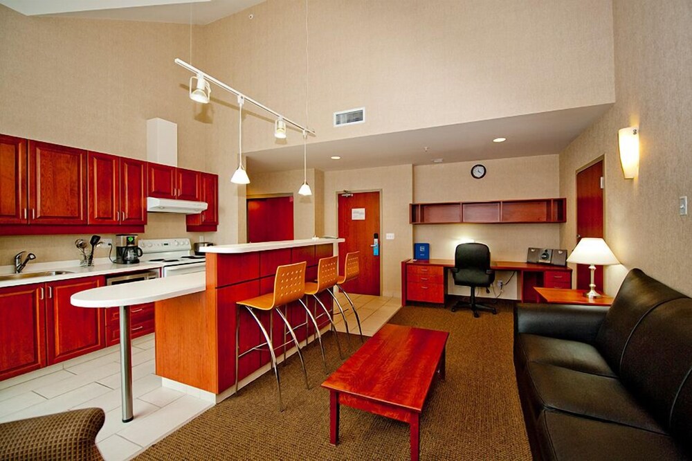Executive Suite, 1 Queen Bed - Featured Image