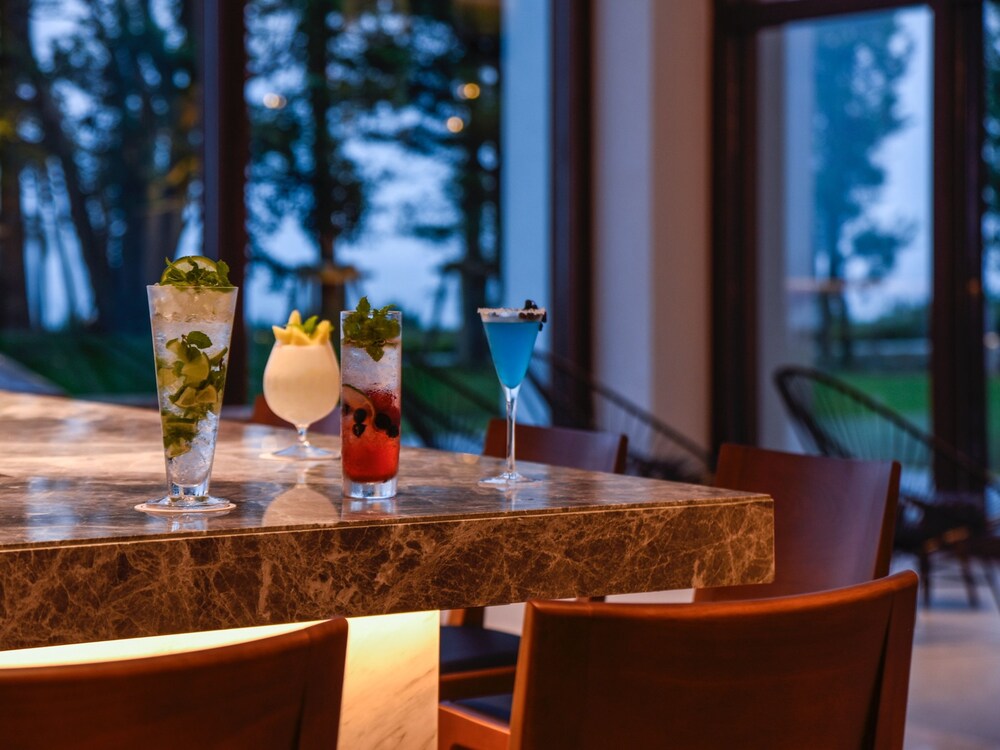Hotel Lounge
