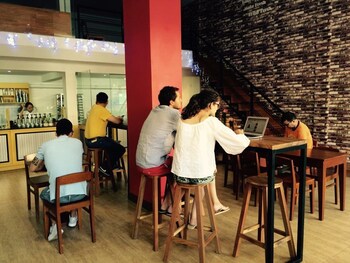 Food Court