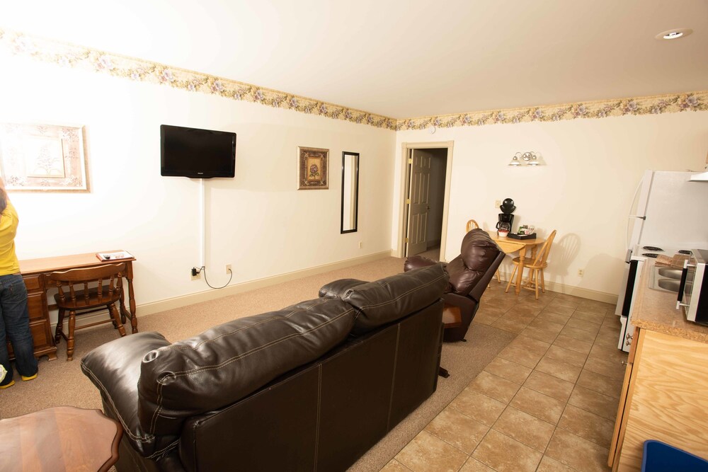 Guestroom