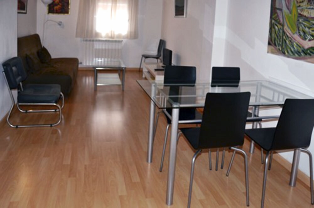 Apartment, 2 Bedrooms (6 people) - Living Room