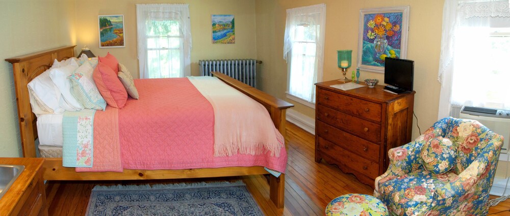 Guestroom