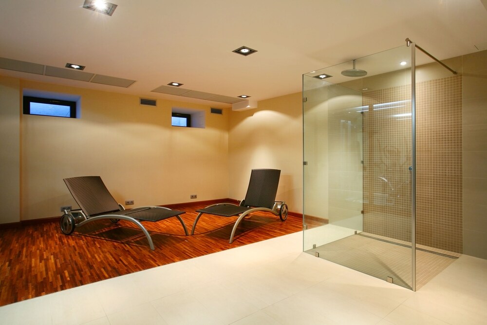 Steam Room