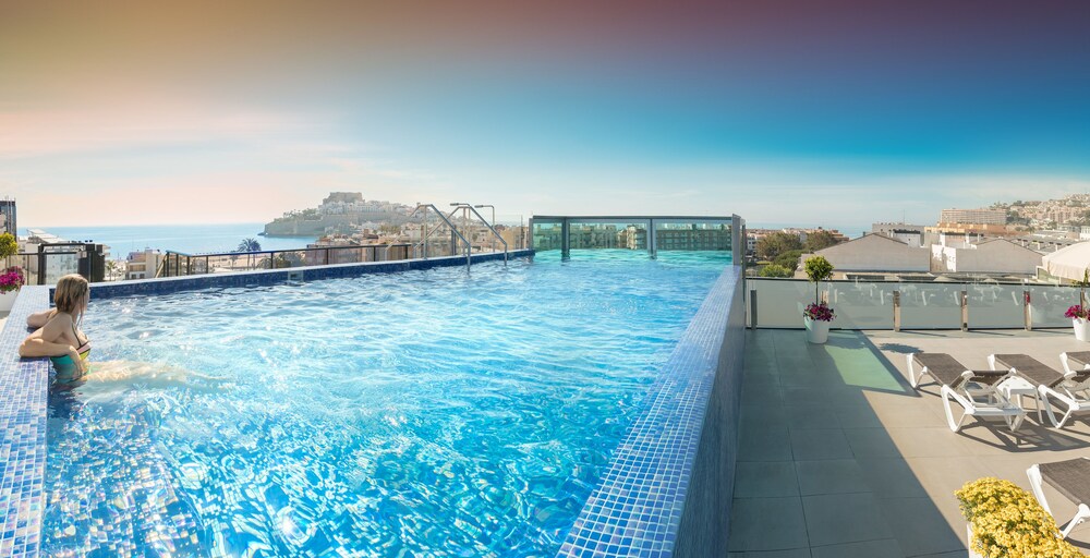 Piscina en la terraza