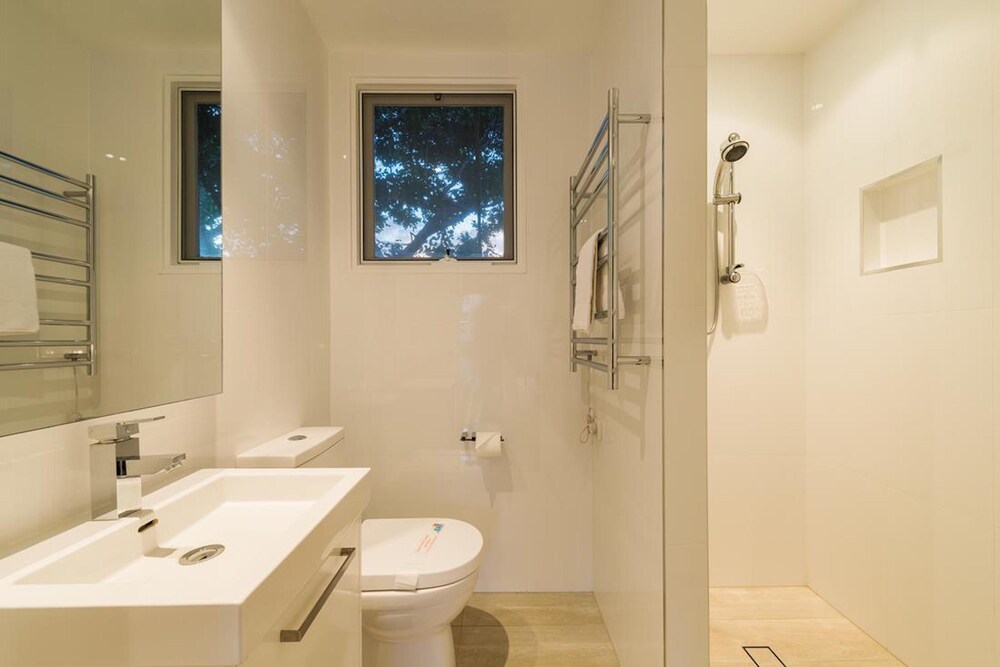 욕실 (슈피리어 아파트, 침실 2개, 금연 (Superior Two Bedroom Beach House 6 P))