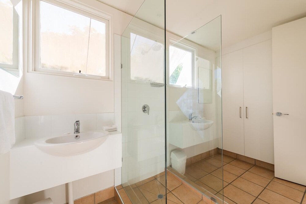 욕실 (슈피리어 아파트, 침실 2개 (Superior Two Bedroom Beach House))